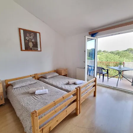 Guest house Slavica Okrug Gornji