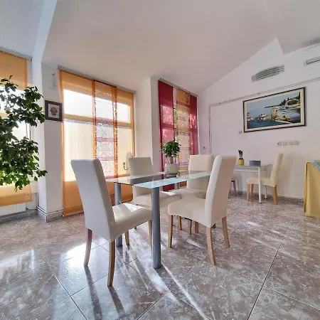 Slavica * Okrug Gornji