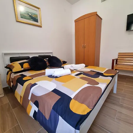Guest house Slavica *