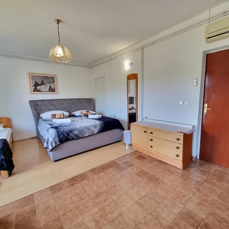 Slavica Guest house *
