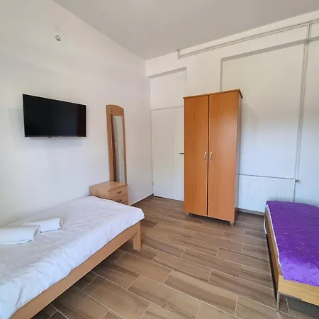 Slavica Guest house *