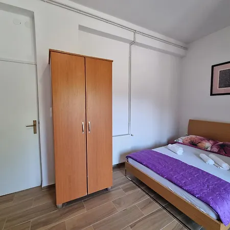 Slavica Guest house *